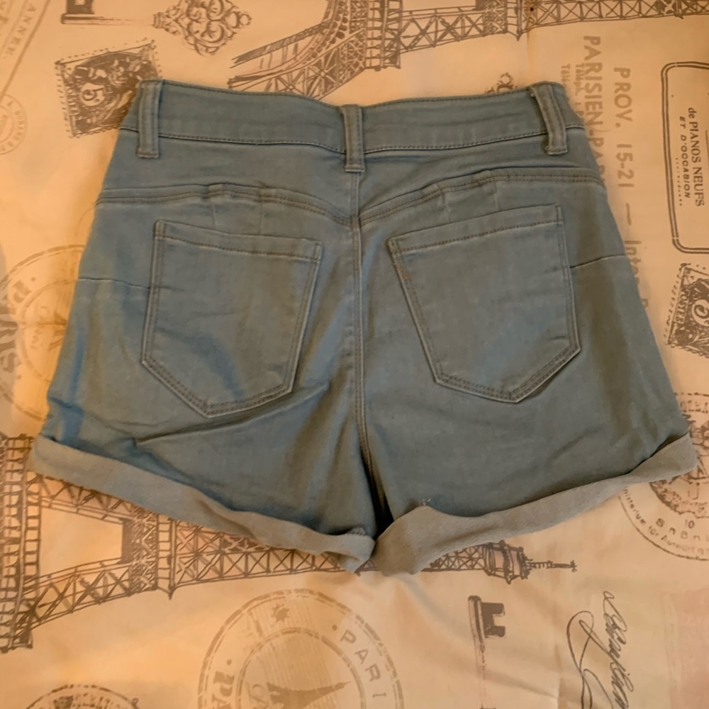 Shorts - Picture 2 of 2